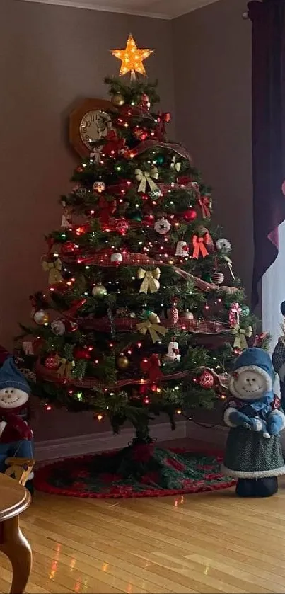 Cozy Christmas room with decorated tree.