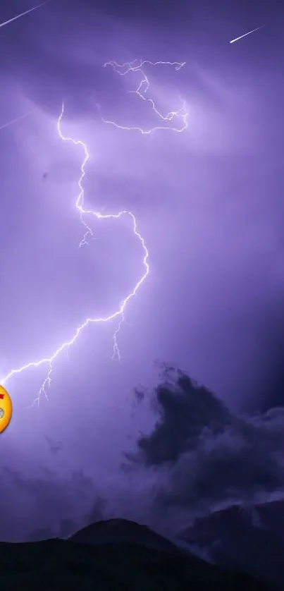 Dynamic lightning over mountains at night wallpaper.