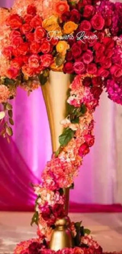 Elegant bouquet of pink and red flowers.