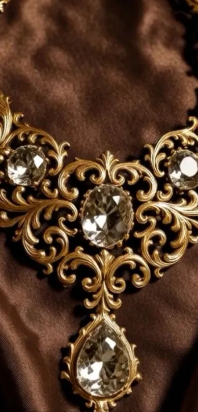 Elegant gold necklace wallpaper with intricate detailing.