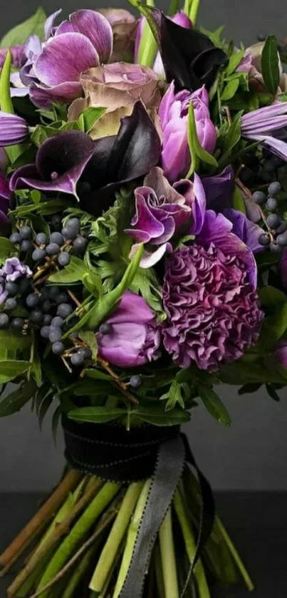 Elegant purple floral bouquet wallpaper.