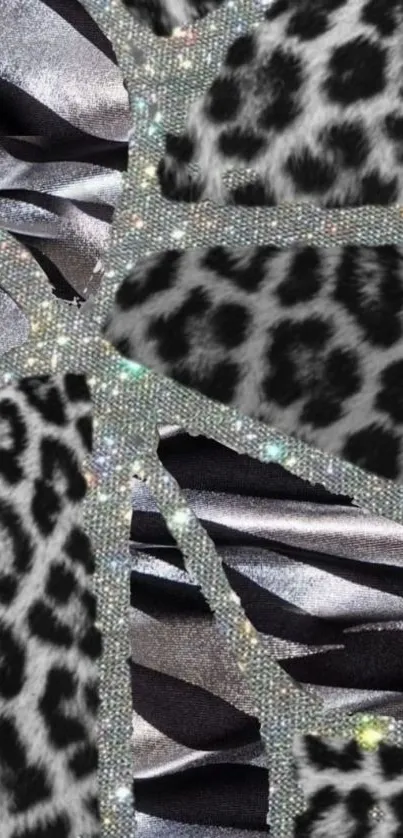 Glamorous silver leopard print with glitter pattern wallpaper.