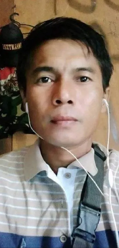 Jaw Neck Black Hair Live Wallpaper