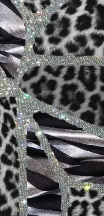 Glamorous leopard print wallpaper with sparkling glitter accents.