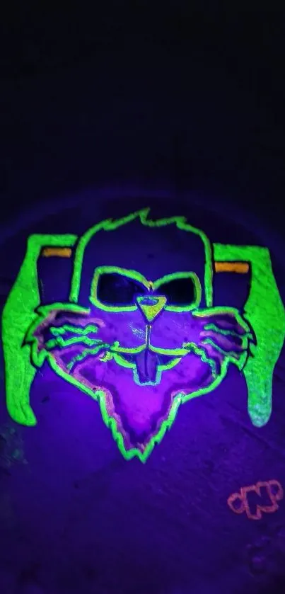 Purple and green neon cat graffiti wallpaper, vibrant and artistic design.