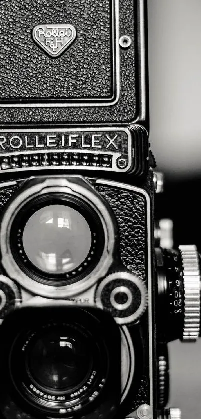 Black and white vintage Rolleiflex camera wallpaper.