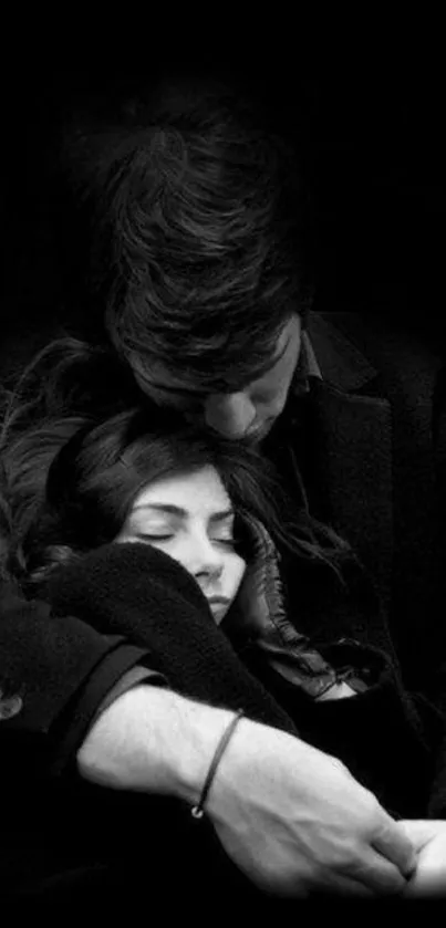 Black and white wallpaper of a romantic embrace.