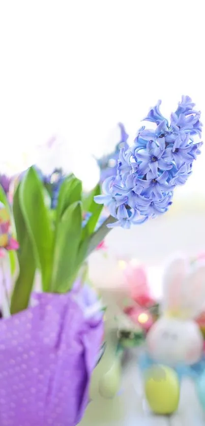 Pastel spring floral wallpaper with hyacinth and Easter elements.