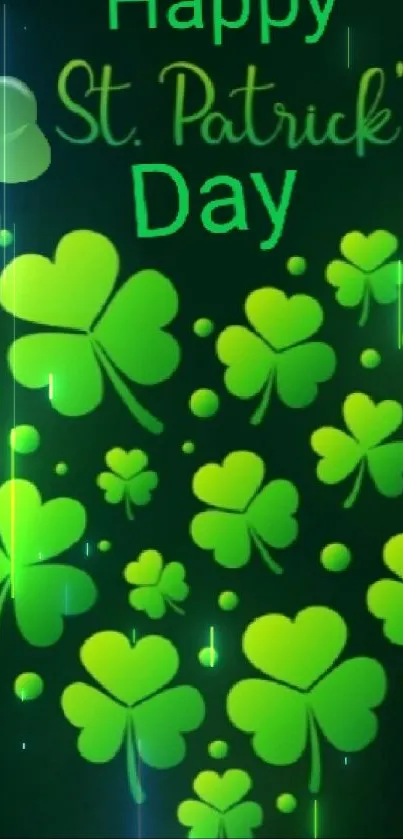 Green shamrock heart wallpaper for St. Patrick's Day celebration.