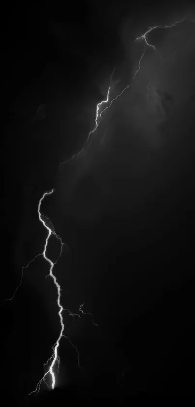 Vertical lightning bolt in a dark sky wallpaper.