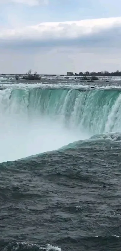 Breathtaking view of Niagara Falls with cascading turquoise waters.