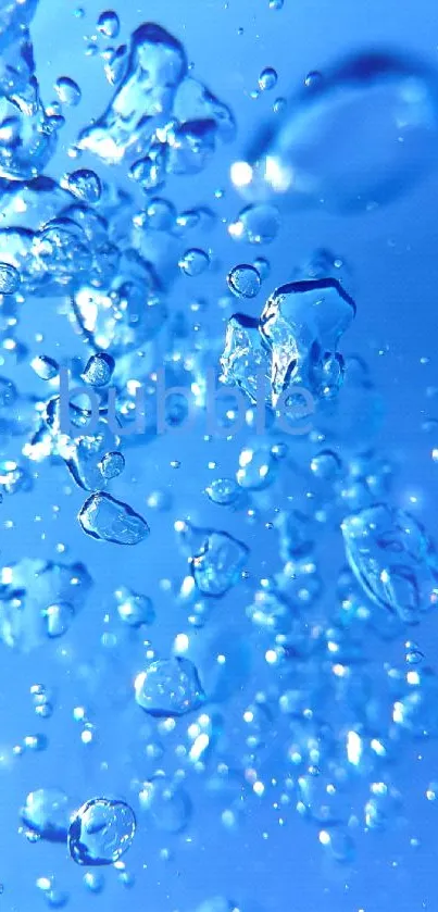 Blue bubble wallpaper with water droplets in a serene aquatic setting.