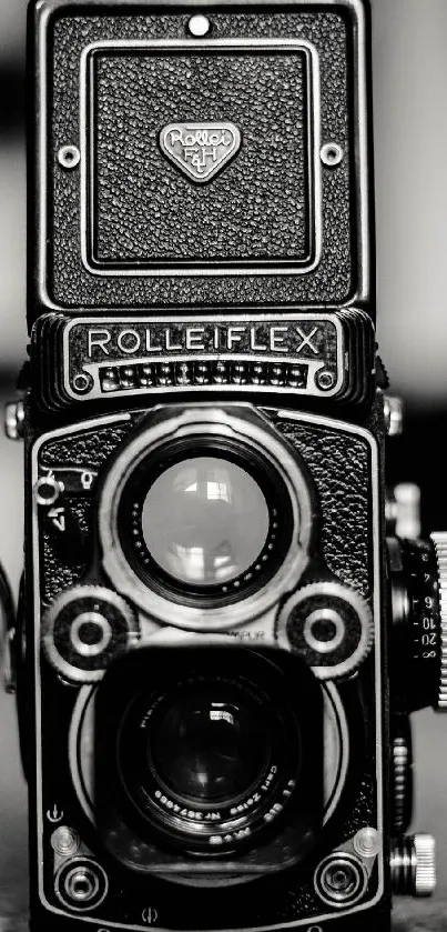 Black and white vintage Rolleiflex camera wallpaper.