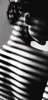 Black and white artistic silhouette wallpaper.