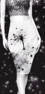 Black and white art wallpaper with glitter effects and a stylish woman.