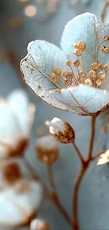 Elegant wallpaper featuring golden flowers with delicate details.