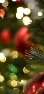 Festive bokeh wallpaper with red, green, and gold hues, perfect for holiday spirit.