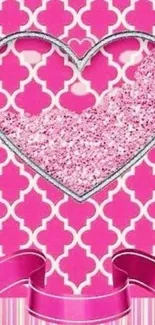 Pink heart-patterned wallpaper with glitter.