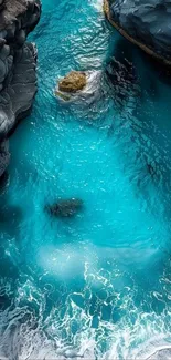 Turquoise waters between rocky cliffs